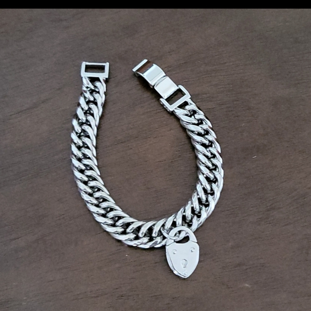 Stella and Dot Heart Lock Bracelet